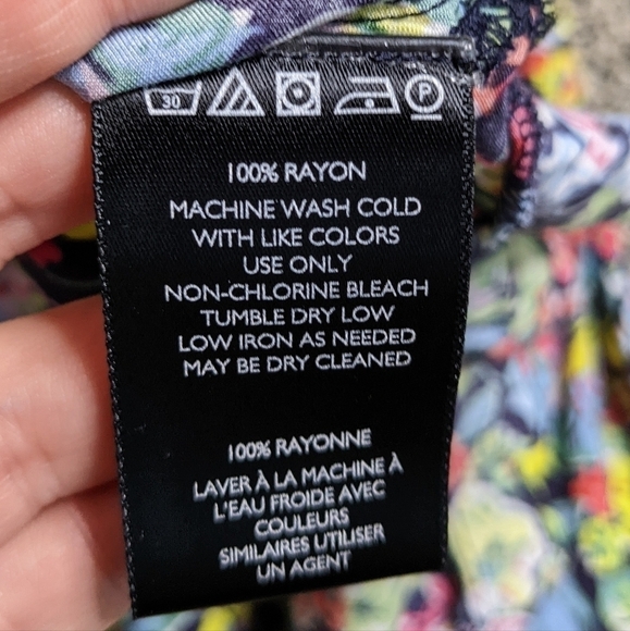 ✨3/$15 UO Kimchi Blue colorful floral romper 8 - Picture 8 of 11